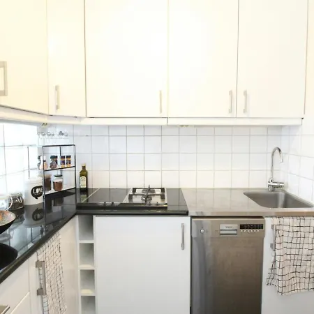 Apartment And Spacious For 4 With Sauna