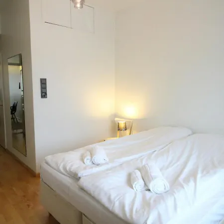 And Spacious For 4 With Sauna Appartamento