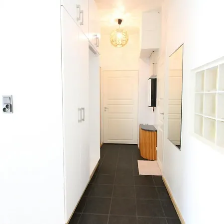 Apartment And Spacious For 4 With Sauna