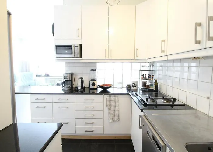 And Spacious For 4 With Sauna Appartamento